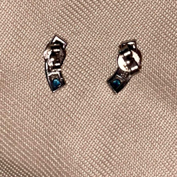 14k blue and white diamonds earrings - Picture 4 of 7